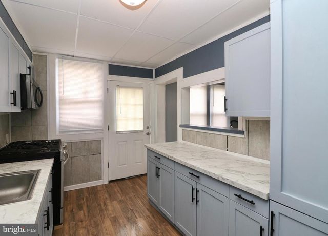 16 CEDAR ST, Marcus Hook, PA 19061