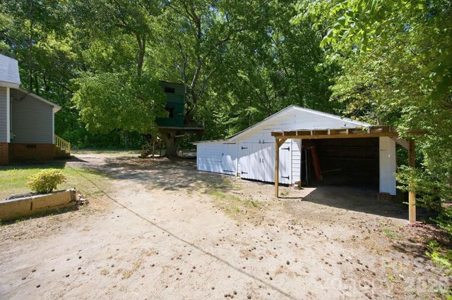 2610 Nc 152 Highway W, China Grove, NC 28023