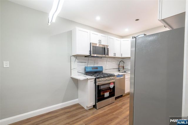 155 Union Avenue 201, Rutherford, NJ 07070