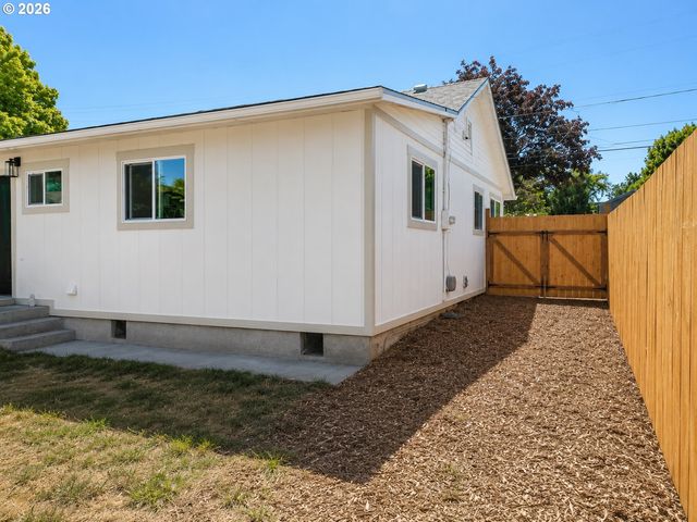 3016 Se 87TH Ave, Portland, OR 97266