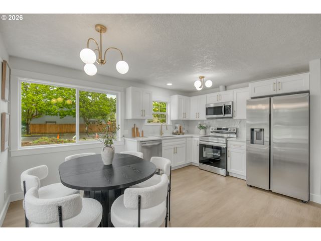 3016 Se 87TH Ave, Portland, OR 97266