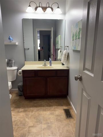 7196 Tournament Drive, St Louis, MO 63129