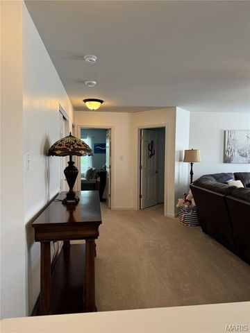 7196 Tournament Drive, St Louis, MO 63129