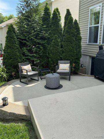 7196 Tournament Drive, St Louis, MO 63129