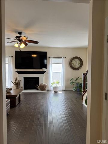 7196 Tournament Drive, St Louis, MO 63129