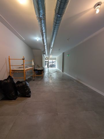 5422 W Belmont Avenue, Chicago, IL 60634