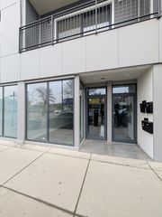 5422 W Belmont Avenue, Chicago, IL 60634