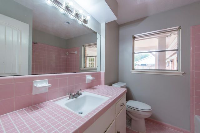 8003 Sharpview Drive, Houston, TX 77036