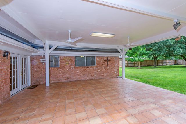 8003 Sharpview Drive, Houston, TX 77036