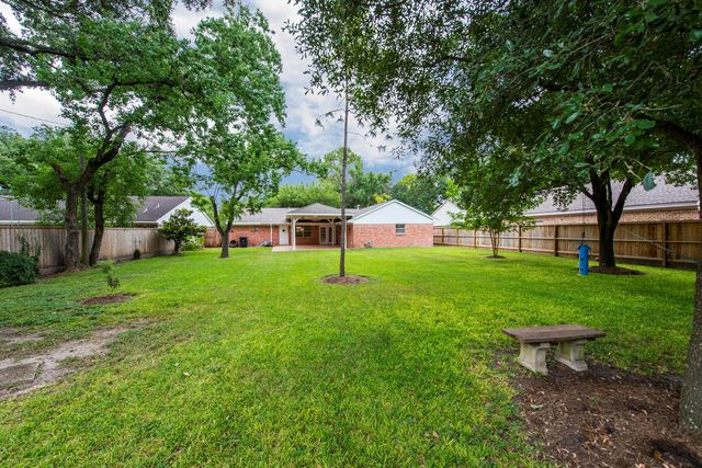 8003 Sharpview Drive, Houston, TX 77036