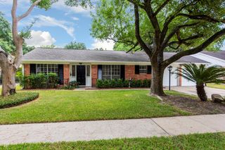 8003 Sharpview Drive, Houston, TX 77036