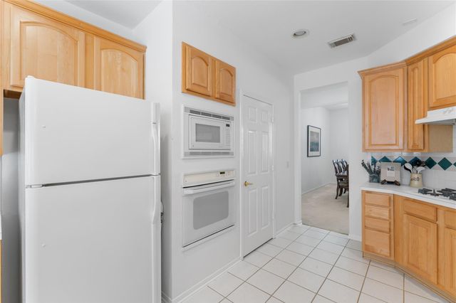 147 Linton Downs Place, The Woodlands, TX 77382