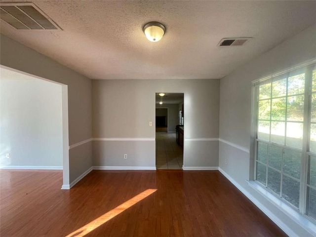 6387 Seths Way, Lithonia, GA 30058