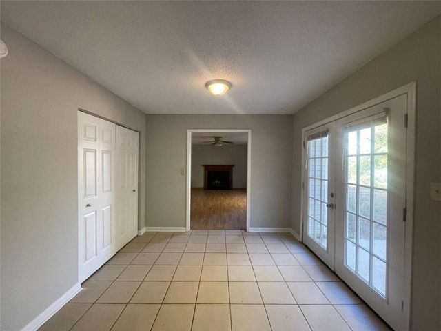 6387 Seths Way, Lithonia, GA 30058