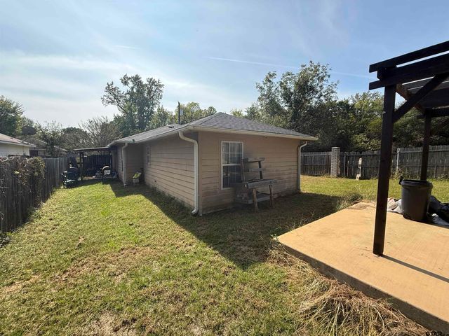 111 Jerome Court, Rusk, TX 75785