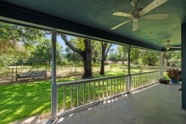 245 Shady Shores Drive, Mabank, TX 75156