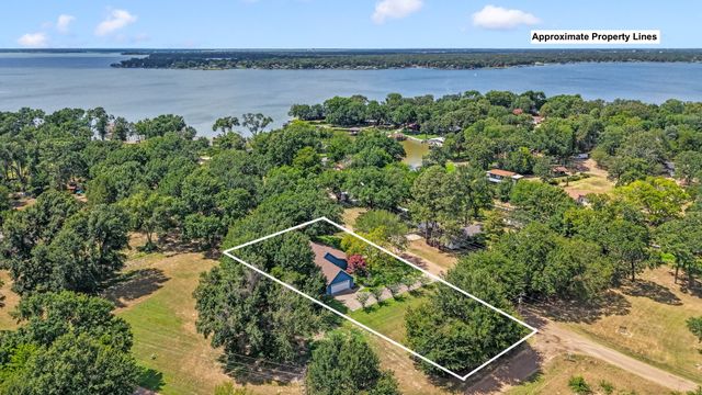 245 Shady Shores Drive, Mabank, TX 75156