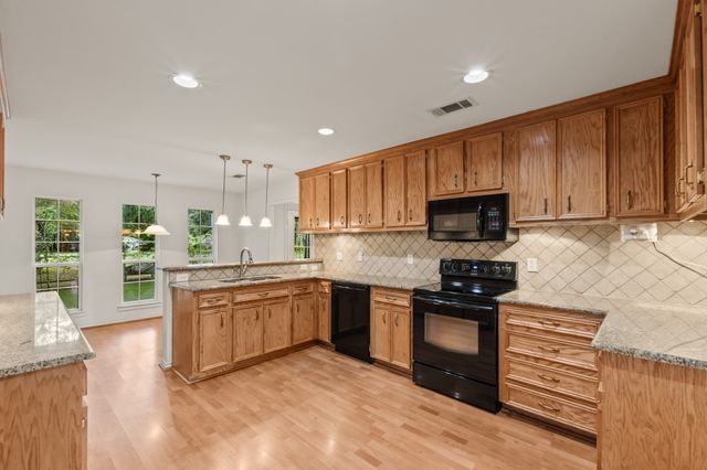 245 Shady Shores Drive, Mabank, TX 75156