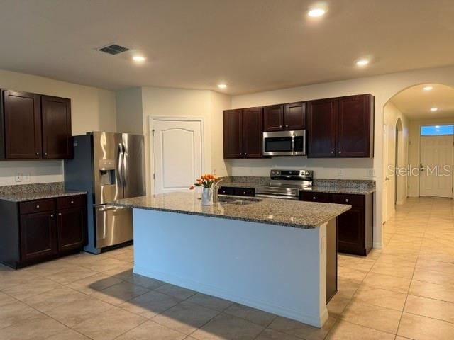 1689 BAY BREEZE DRIVE, St Cloud, FL 34771