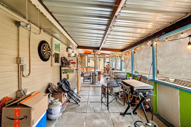 701 Wood Lane, Azle, TX 76020