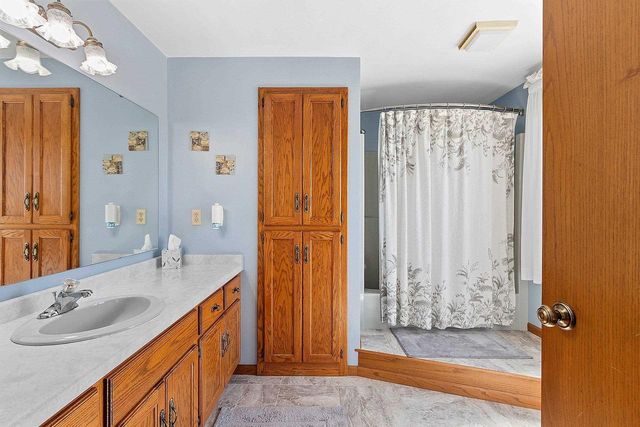 2967 MAYFLOWER ROAD, Green Bay, WI 54311