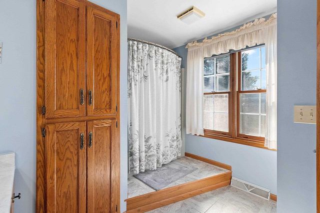 2967 MAYFLOWER ROAD, Green Bay, WI 54311