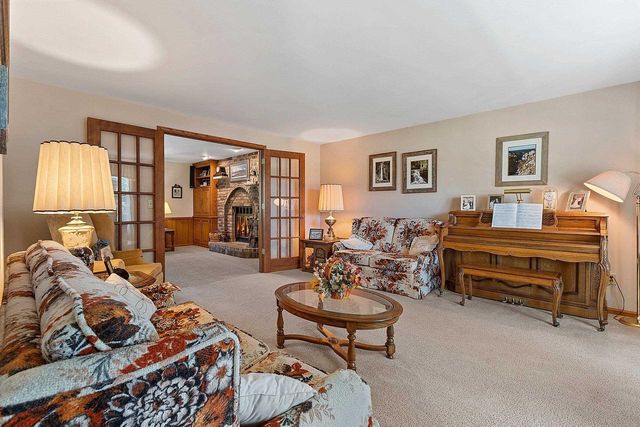 2967 MAYFLOWER ROAD, Green Bay, WI 54311