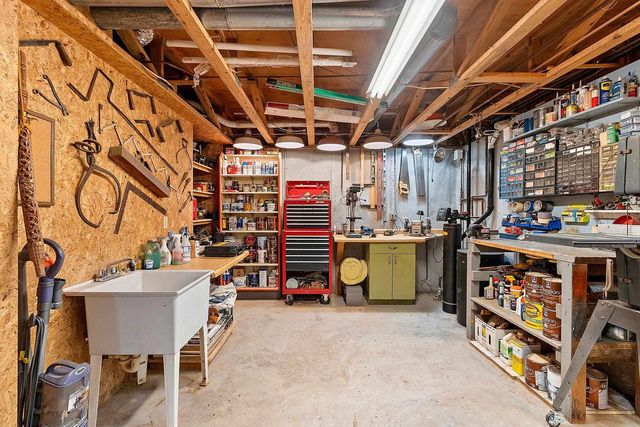 2967 MAYFLOWER ROAD, Green Bay, WI 54311