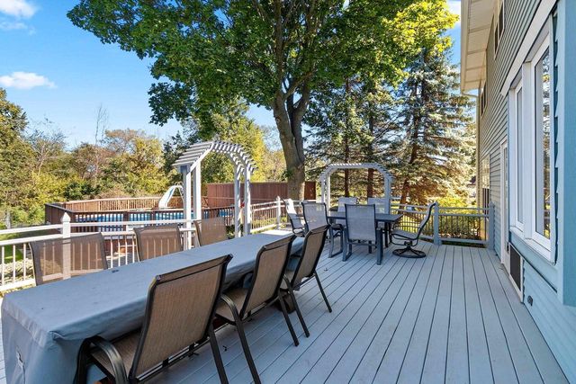 2967 MAYFLOWER ROAD, Green Bay, WI 54311