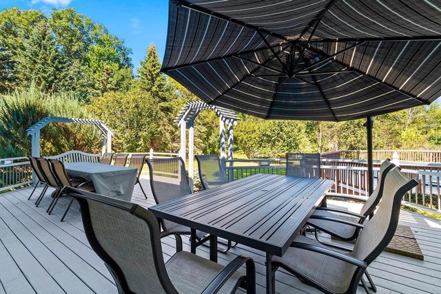 2967 MAYFLOWER ROAD, Green Bay, WI 54311