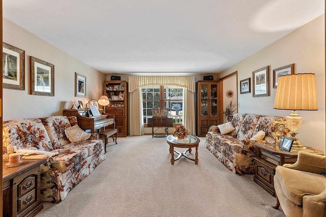 2967 MAYFLOWER ROAD, Green Bay, WI 54311