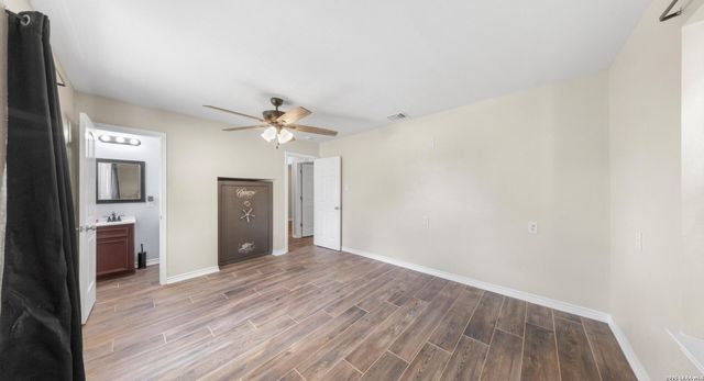 305 WAYCROSS RD, San Antonio, TX 78264
