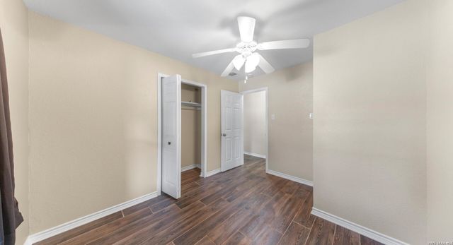 305 WAYCROSS RD, San Antonio, TX 78264