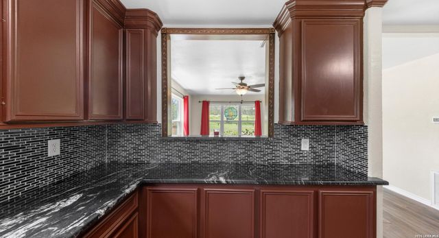 305 WAYCROSS RD, San Antonio, TX 78264