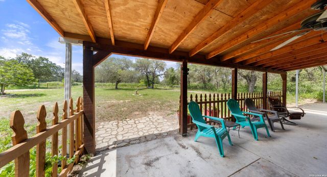 305 WAYCROSS RD, San Antonio, TX 78264