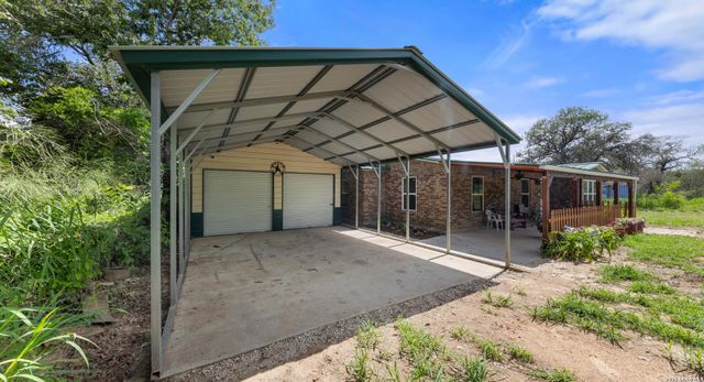 305 WAYCROSS RD, San Antonio, TX 78264