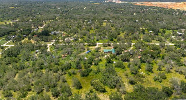 305 WAYCROSS RD, San Antonio, TX 78264