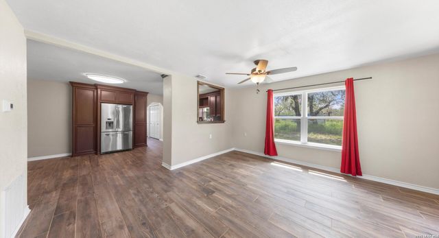 305 WAYCROSS RD, San Antonio, TX 78264