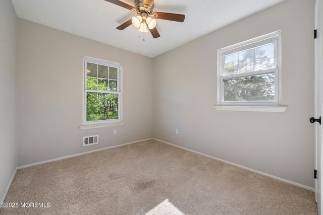 707 Pine Street, Lakehurst, NJ 08733