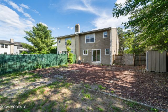 707 Pine Street, Lakehurst, NJ 08733