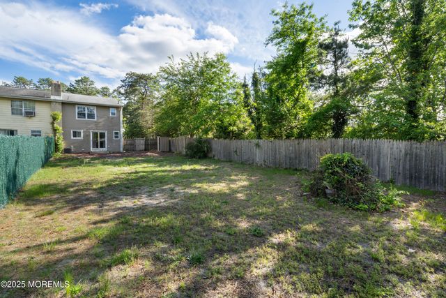 707 Pine Street, Lakehurst, NJ 08733
