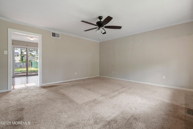 707 Pine Street, Lakehurst, NJ 08733