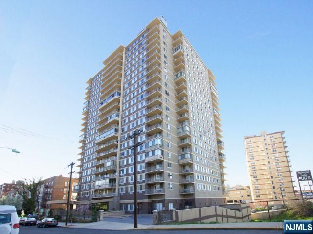 2150 Center Avenue 19C, Fort Lee, NJ 07024