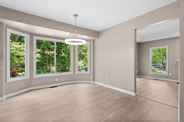 42806 Brookstone Drive, Novi, MI 48377