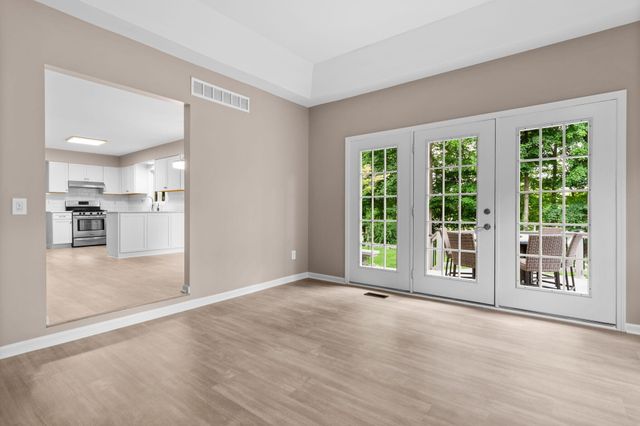 42806 Brookstone Drive, Novi, MI 48377