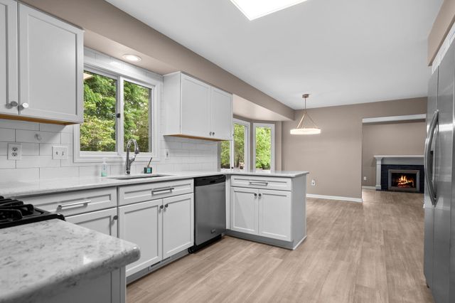 42806 Brookstone Drive, Novi, MI 48377