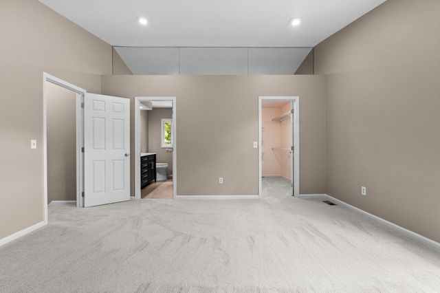 42806 Brookstone Drive, Novi, MI 48377