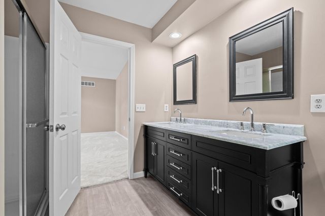 42806 Brookstone Drive, Novi, MI 48377