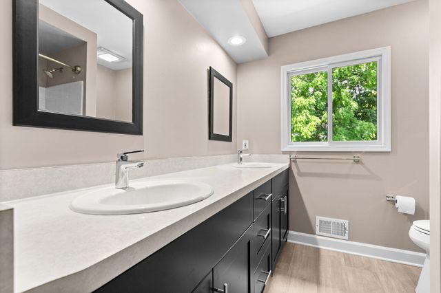 42806 Brookstone Drive, Novi, MI 48377