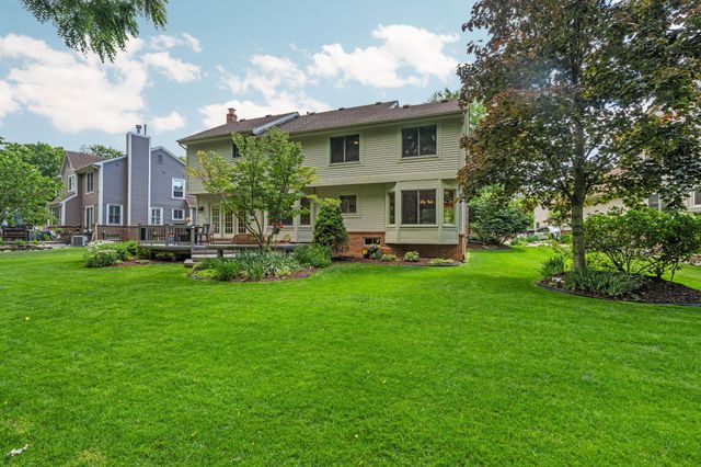 42806 Brookstone Drive, Novi, MI 48377